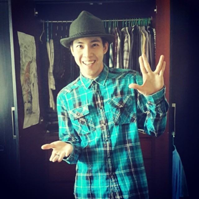 อ๋อชื่อ (วิคเตอร์)นายชัชชวิศ เตชะรักษ์พงศ์) หาfacebokkบ่เจอ