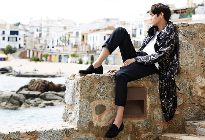 Kang Dong Won @ High Cut Magazine vol.130 July 2014