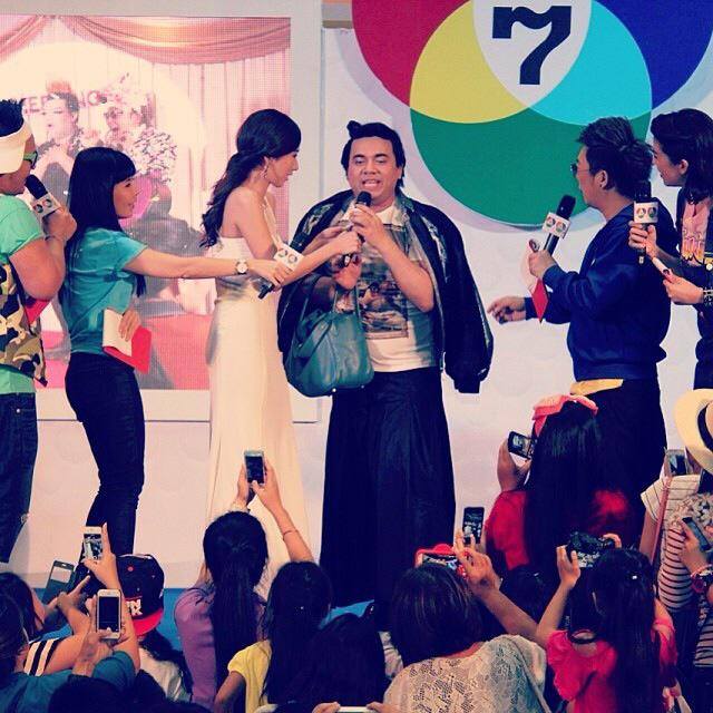 (เก็บตก)อั้ม พัชราภา เยือนเชียงใหม่ FC ให้กำลังใจเพียบ ห้างเเทบเเตก!!