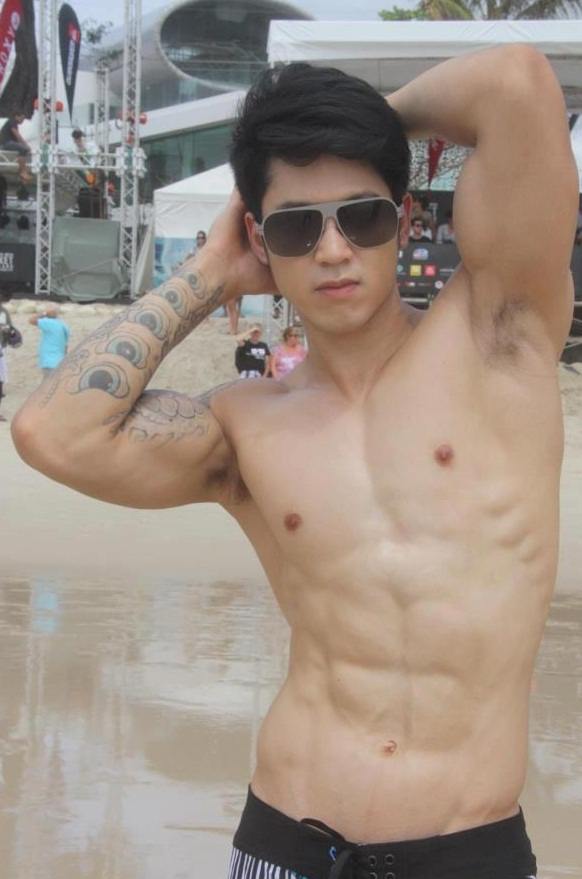 คือกะจะจัดให้เป็นคอนเซ็ป  แต่พอเปิดดูรูปเรียงกัน  แอบฮานิดๆ  @บารวี 210