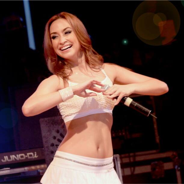 วัดความสามารถ แคทรียาอิงลิชVS Yến Trang (เวียดนาม)