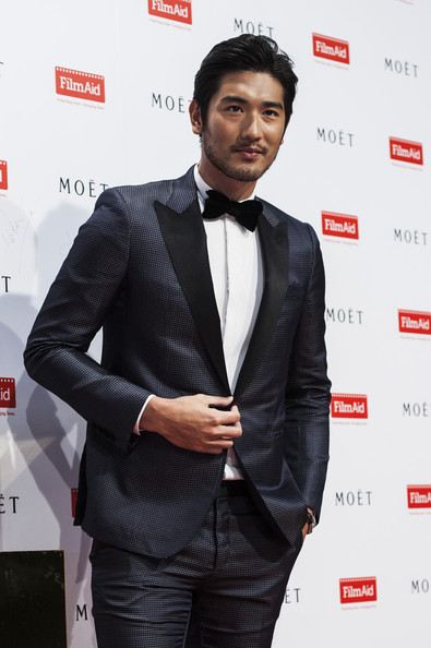 พ่อหนุ่ม Godfrey ตุงใช้ได้เลยนะคะ