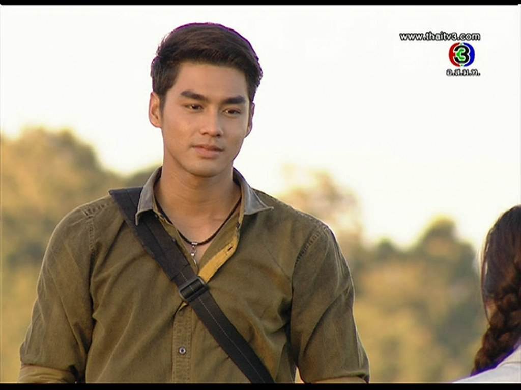ตากล้องสุดหล่อ เพชร ใน แสงดาวกลางใจ