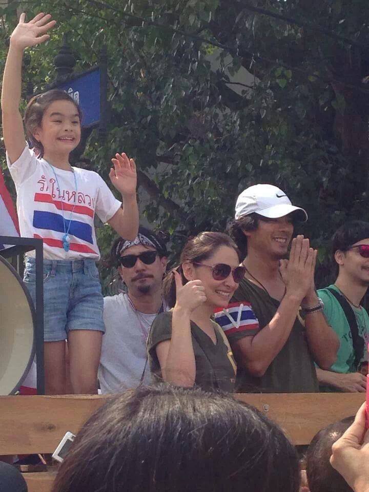 ดารารักชาติ คนไหนที่ดูดีสุดๆ