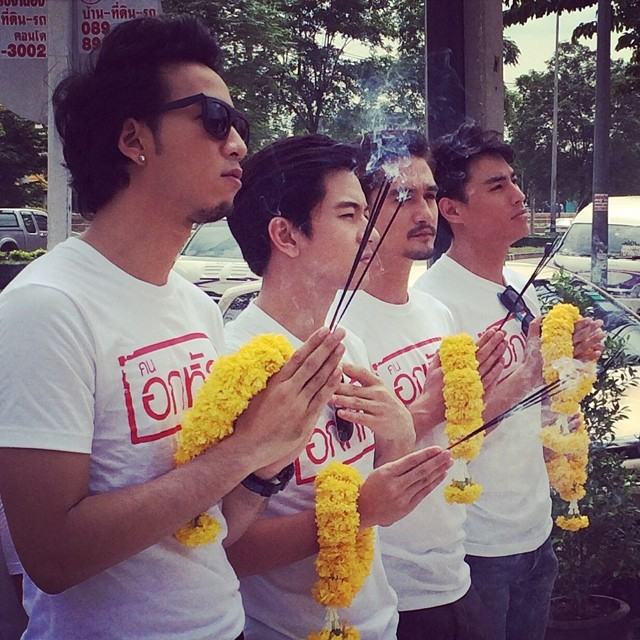 บวงสรวง &ldquo;คน อก หัก&rdquo; หนังเพื่อรักร้าวที่พร้อมเกิดใหม่ อนันดา-นาวินต้าร์-โทนี่