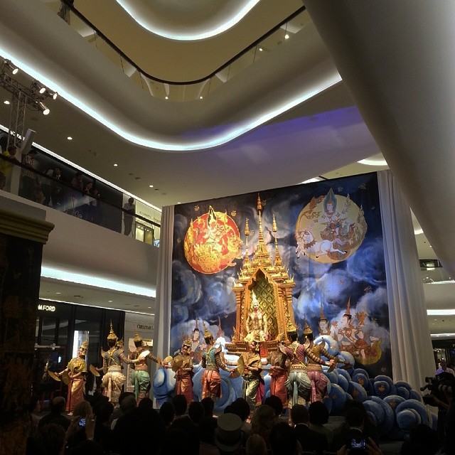 นุ่น-วรนุช  งาน "โขนพระราชทาน ศาสตร์และศิลป์ แผ่นดินไทย" เซ็นทรัลเอ็มบาสซี่