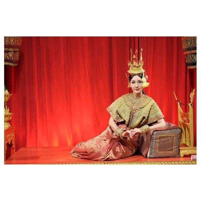 นุ่น-วรนุช  งาน "โขนพระราชทาน ศาสตร์และศิลป์ แผ่นดินไทย" เซ็นทรัลเอ็มบาสซี่