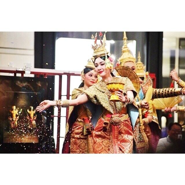 นุ่น-วรนุช  งาน "โขนพระราชทาน ศาสตร์และศิลป์ แผ่นดินไทย" เซ็นทรัลเอ็มบาสซี่