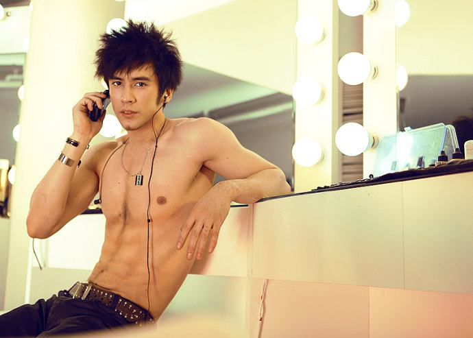 ห้าคนนี้ใครชนะเลิศ? @บารวี 226