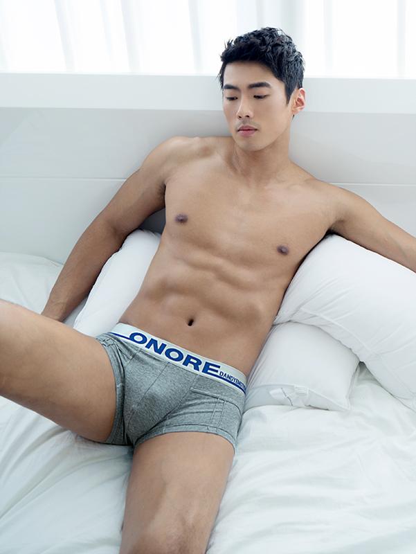 อ่ะ  ค่ำแล้วเลือกหมอนข้างครับ @บารวี 233