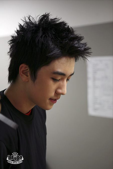 หล่อมาก  บารวีชอบผู้ชายสไตล์หล่อแบบนี้อ่ะ  เห็นแล้วอยากได้เป็นแฟนมาก เดินควงอวดใครต่อใคร @บารวี 237