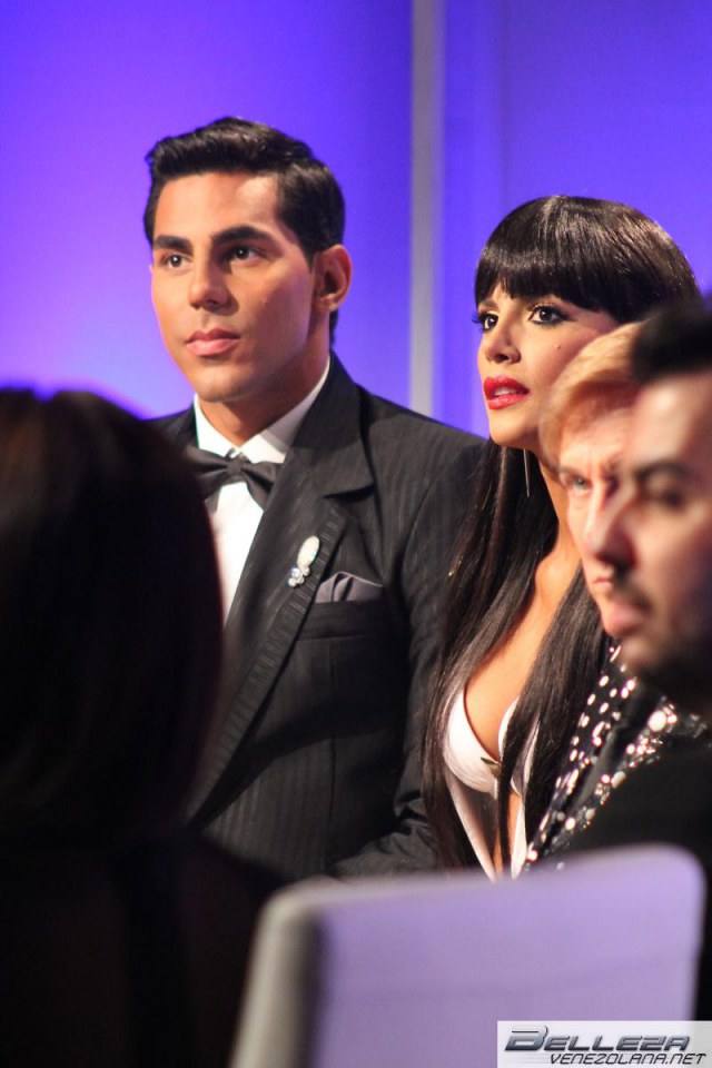 ภาพการประกวด Miss Venezuela World 2014 ชุดเปิดตัว