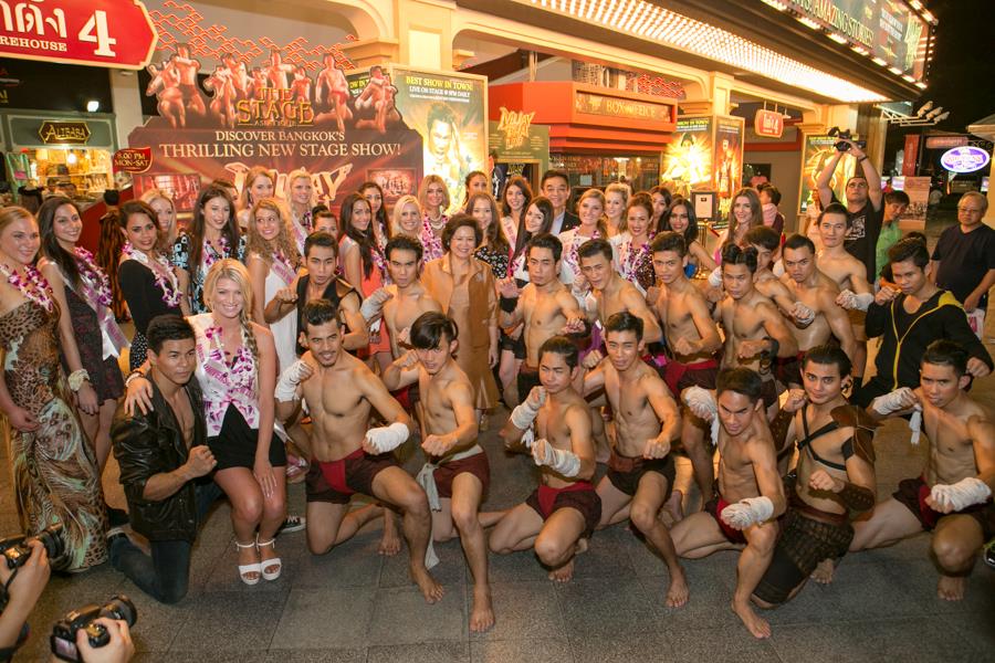 ผู้เข้าประกวด Miss Universe New Zealand 2014 เดินทางมาเก็บตัวที่ประเทศไทย