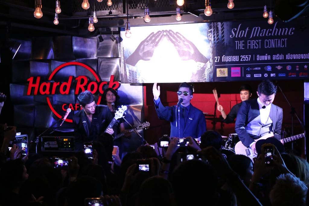 รวมรูปสุดเจ๋ง ของ Slot Machine ในงานแถลงข่าวคอนเสิร์ต THE FIRST CONTACT