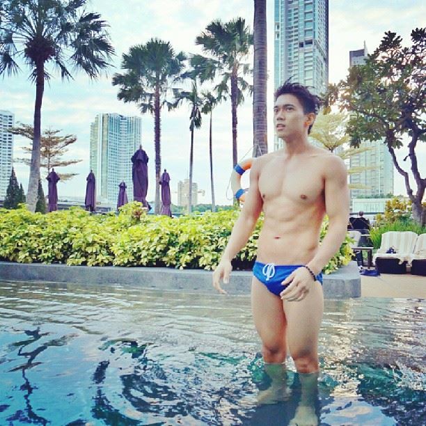 วันนี้ไม่รู้จะโพสต์ตีมอะไรดี คิดไม่ออกเลย เลยจัดมั่วๆไปครับ แต่ยังคงแซบเหมือนเดิม @บารวี 240
