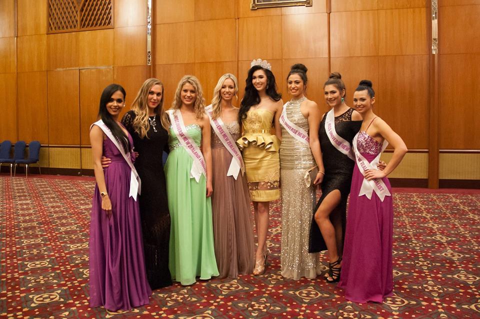 แอลลี่ Miss Universe Thailand ต้อนรับผู้เข้าประกวด Miss Universe New Zealand 2014