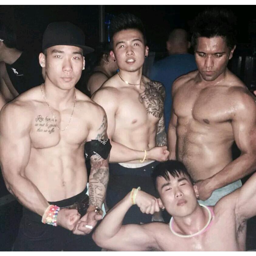 หนึ่ง สอง ซั่ม ซั่มๆ ซั่ม ซั่ม!