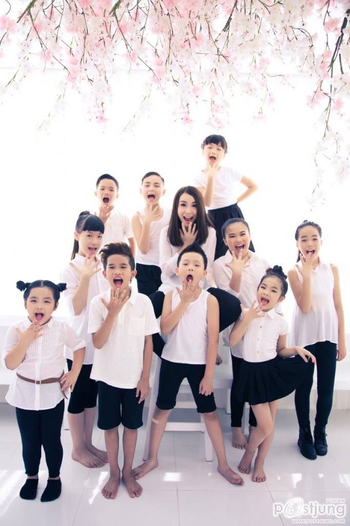 Ruby Yến Trang with Dancing With The Stars Kid Team by Koolcheng Trịnh T&uacute; Trung