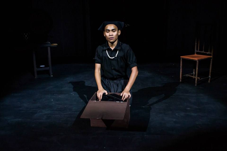 I Am My Own Wife (ผมเป็นเมียผม) By : BU Theatre Company