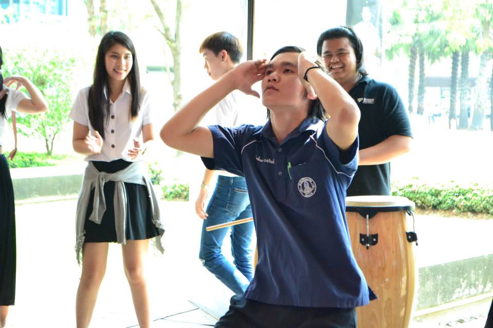 ที่นี่ ความฝันงดงาม และ เป็นจริง By : BU Theatre Company