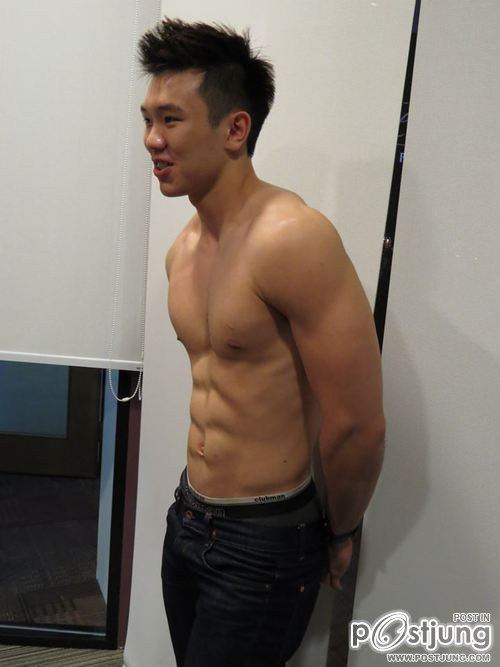 สองคนนี้ใครชนะเลิศครับ  @บารวี 255