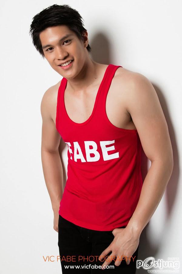 สองคนนี้ใครชนะเลิศครับ  @บารวี 255