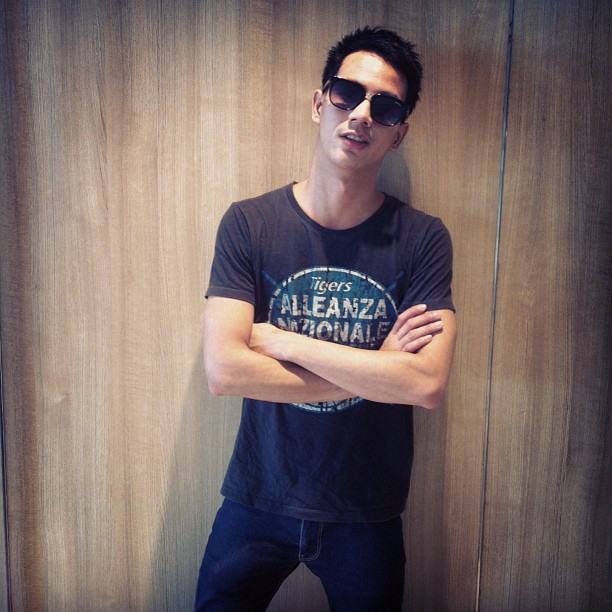 เบรกอารมณ์กับหนุ่มหล่อกันบ้างนะครับ  ทะลุเสื้อผ้าจริงๆ @บารวี 263