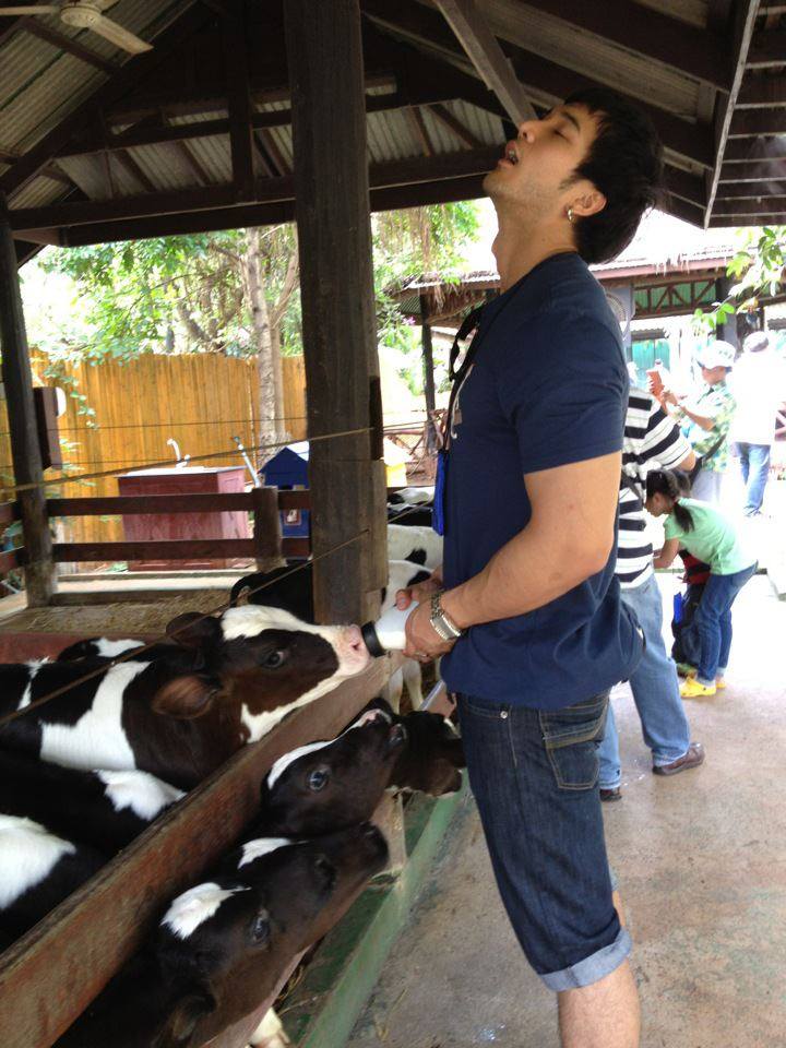 เบรกอารมณ์กับหนุ่มหล่อกันบ้างนะครับ  ทะลุเสื้อผ้าจริงๆ @บารวี 263