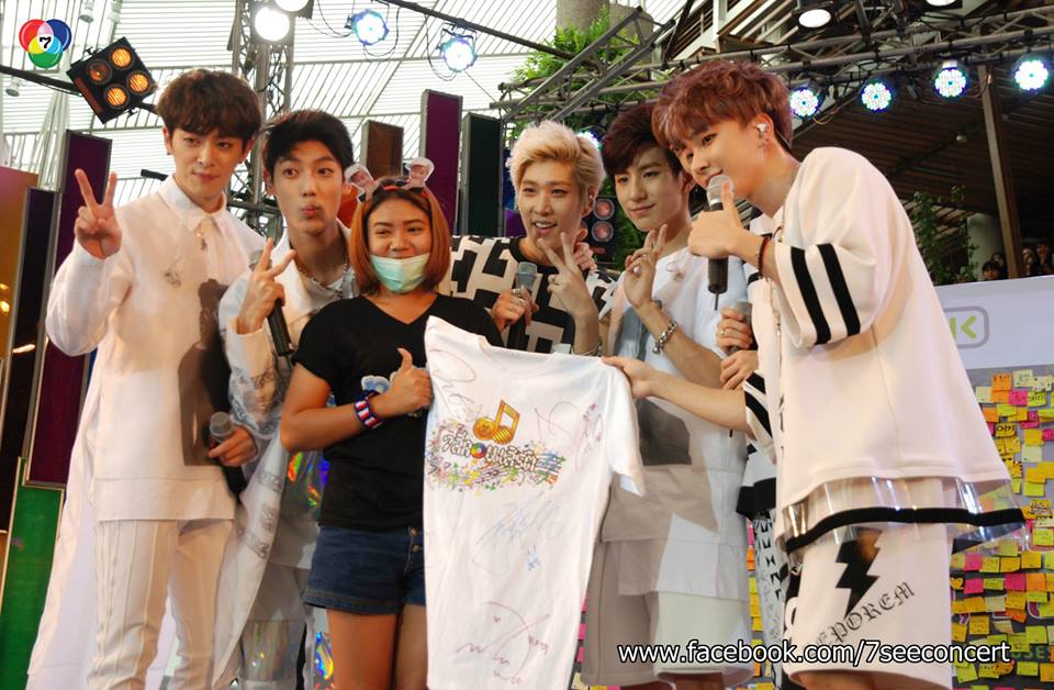 ใบเตย ปะทะ ศิลปินเกาหลี Boyfriend ใน 7 สีคอนเสิร์ต!!