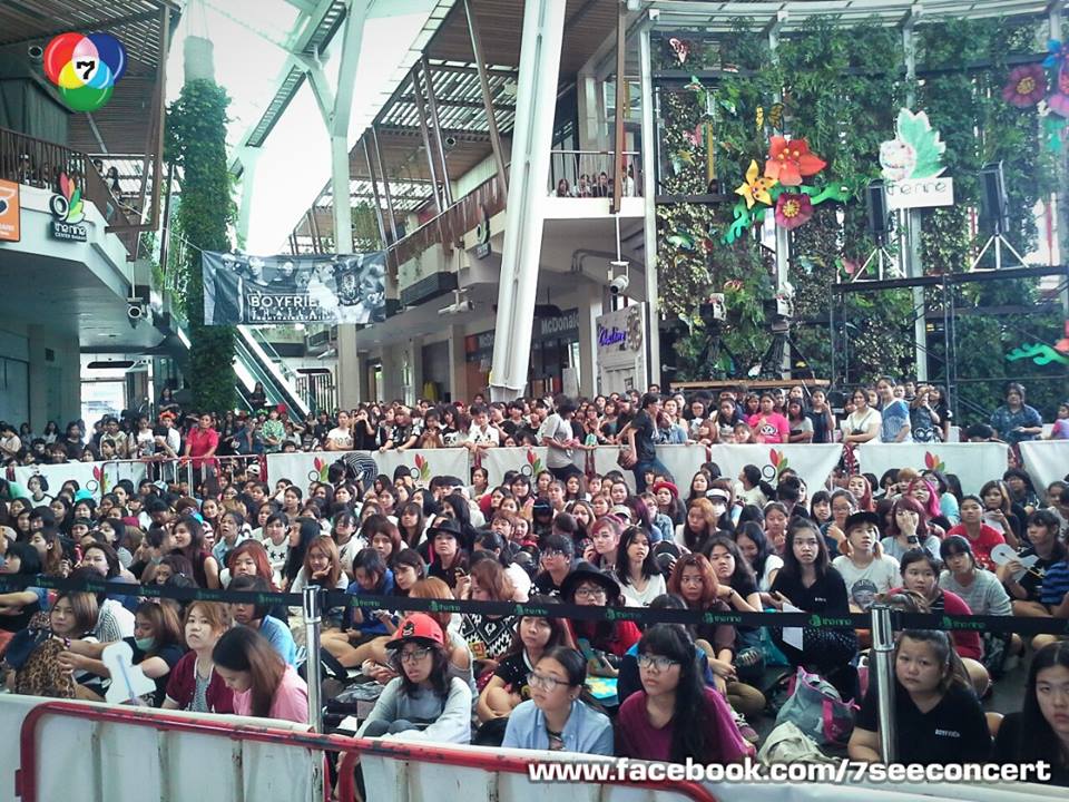ใบเตย ปะทะ ศิลปินเกาหลี Boyfriend ใน 7 สีคอนเสิร์ต!!
