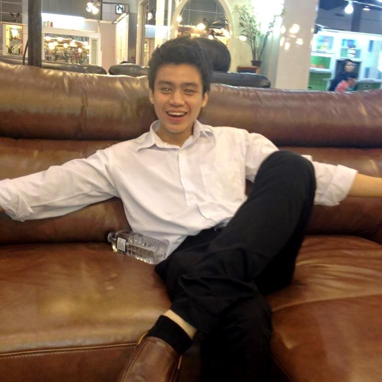 น้องเฟิร์ส  นักรักบี้