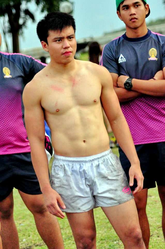 น้องเฟิร์ส  นักรักบี้