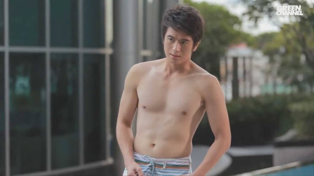โอ้ยยย  ใจนะใจ  ไม่รู้ทำไมต้องรักคนมีเจ้าของ  ทั้งที่ใจนี้.. @บารวี 288