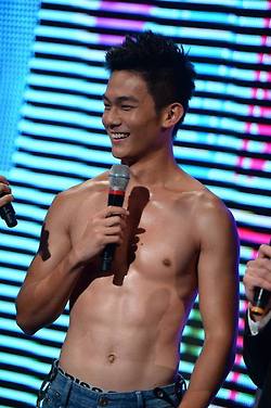 ถอดโชว์เรือนร่าง 526