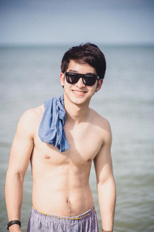 ไมค์ หนุ่มน่ารัก จากลาดกระบัง