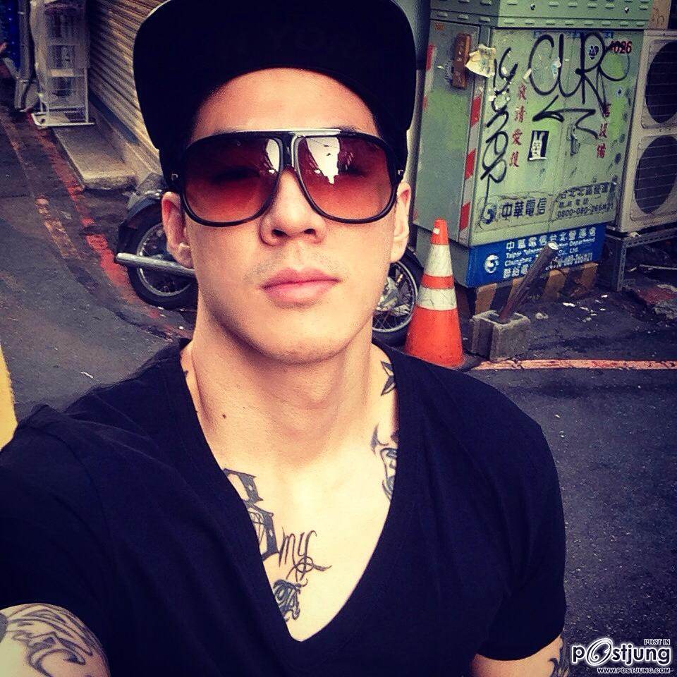 อิจฉานางป่ะ หล่อยาวขาวอวบ