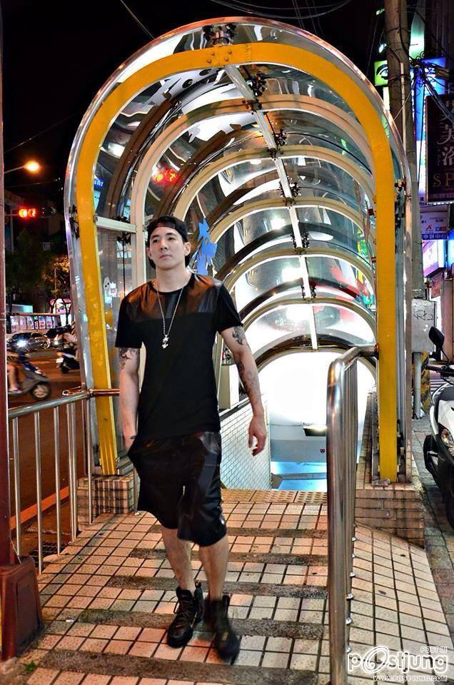 อิจฉานางป่ะ หล่อยาวขาวอวบ