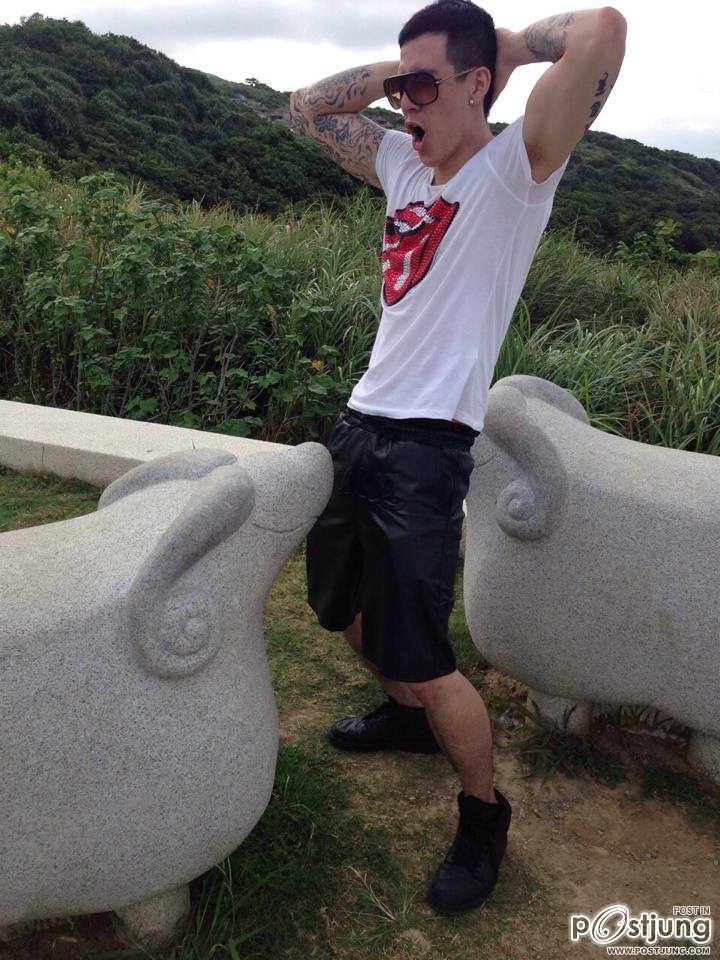 อิจฉานางป่ะ หล่อยาวขาวอวบ