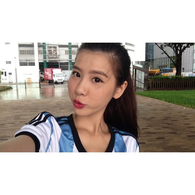 นิชา สาวน่ารักจากรั้วธรรมศาสตร์