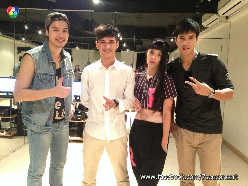 7 สีคอนเสิร์ตพิเศษ เลิฟ มิกค์ รัก ไมค์ ไลค์ แม็ค เสาร์นี้เจอกัน ฟินเเน่!!