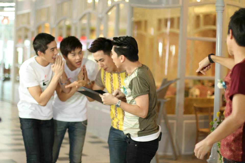 ต่อ & มาร์ช @ รายการปากว่ามือถึง (2-8-57)