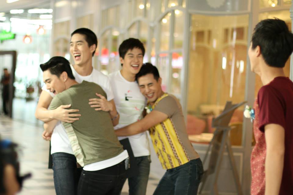 ต่อ & มาร์ช @ รายการปากว่ามือถึง (2-8-57)