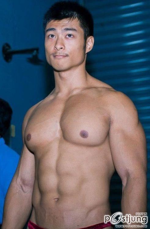 ถอดโชว์เรือนร่าง 545