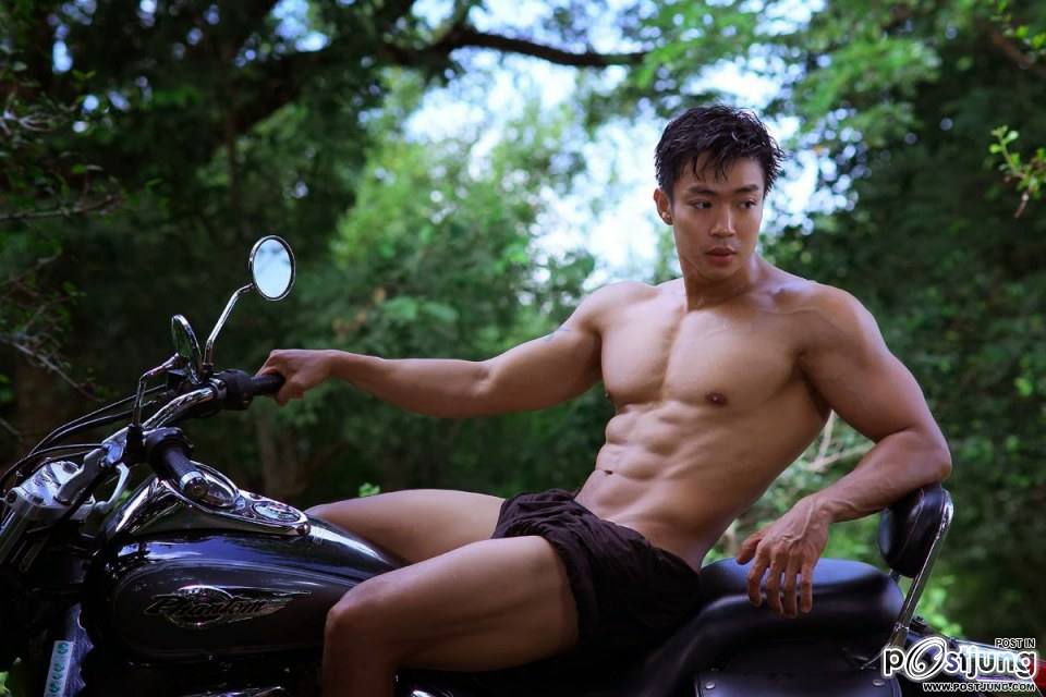 ถอดโชว์เรือนร่าง 552