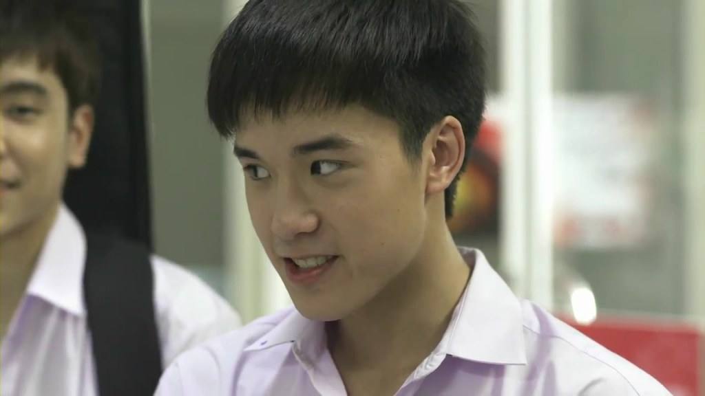ไผบ่ะฮู้อ่ะ น้องใหม่ ฮอร์โมน น่าฮักขี้เล่น หนวกใบ้หนวกง่าว อิอิ