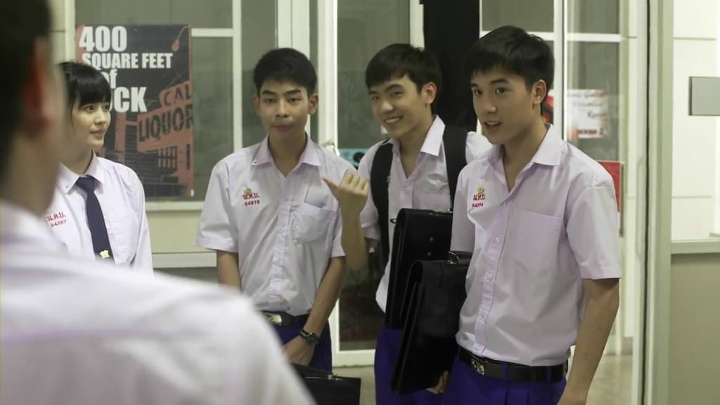 ไผบ่ะฮู้อ่ะ น้องใหม่ ฮอร์โมน น่าฮักขี้เล่น หนวกใบ้หนวกง่าว อิอิ