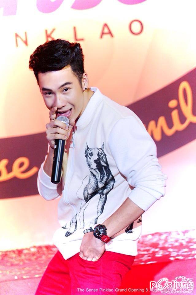 ตั้ม9 หล่อน่ารักขึ้นเป็นกองเลยนะ ^-^