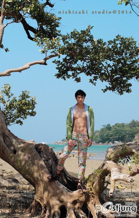 ถอดโชว์เรือนร่าง 556