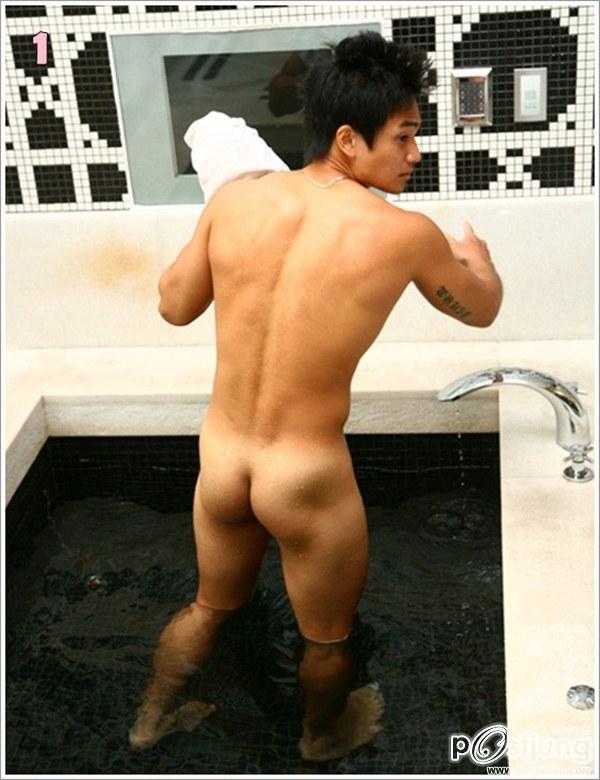 ถอดโชว์เรือนร่าง 557