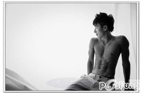 ถอดโชว์เรือนร่าง 557